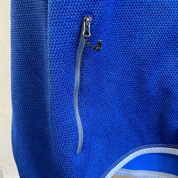 Elevate Light Jacket - Picture 2 of 14